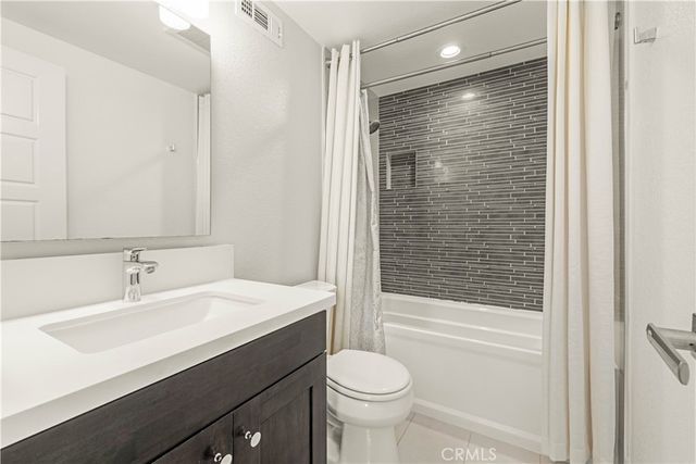 18772 Winnwood, Santa Ana, CA 92705