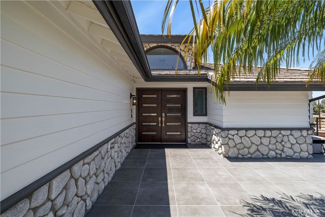 18772 Winnwood, Santa Ana, CA 92705