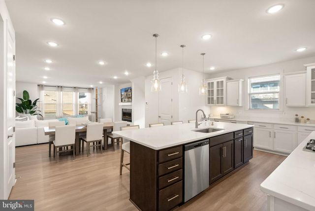 4901 LONGMIRE WAY, Chantilly, VA 20151