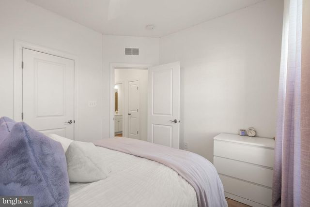 4901 LONGMIRE WAY, Chantilly, VA 20151