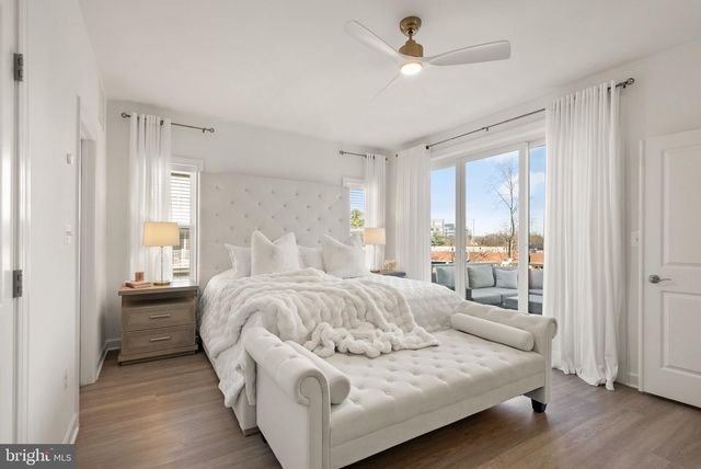 4901 LONGMIRE WAY, Chantilly, VA 20151