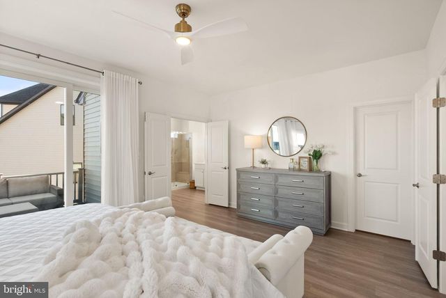 4901 LONGMIRE WAY, Chantilly, VA 20151