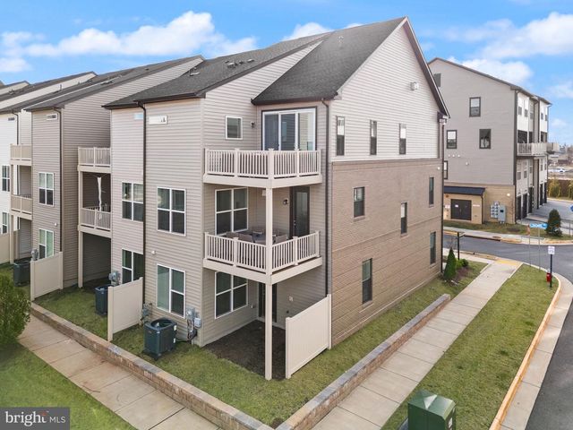 4901 LONGMIRE WAY, Chantilly, VA 20151