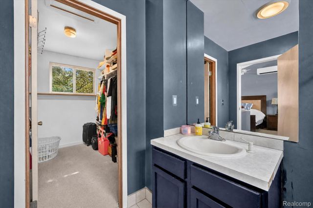 4341 Cornith Drive, Orion Charter Township, MI 48359