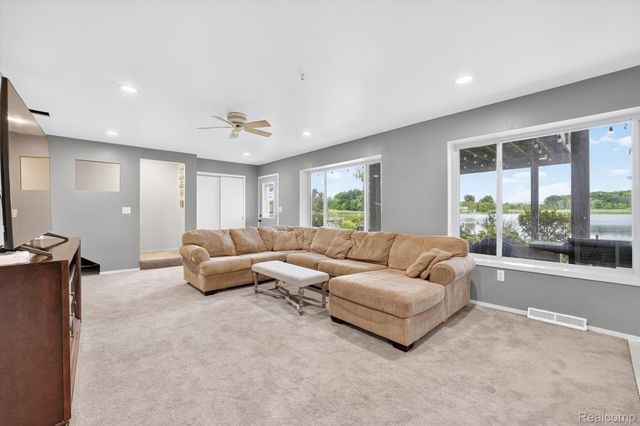 4341 Cornith Drive, Orion Charter Township, MI 48359