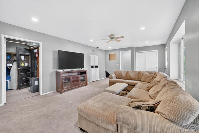 4341 Cornith Drive, Orion Charter Township, MI 48359