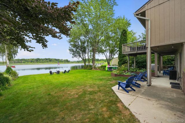 4341 Cornith Drive, Orion Charter Township, MI 48359