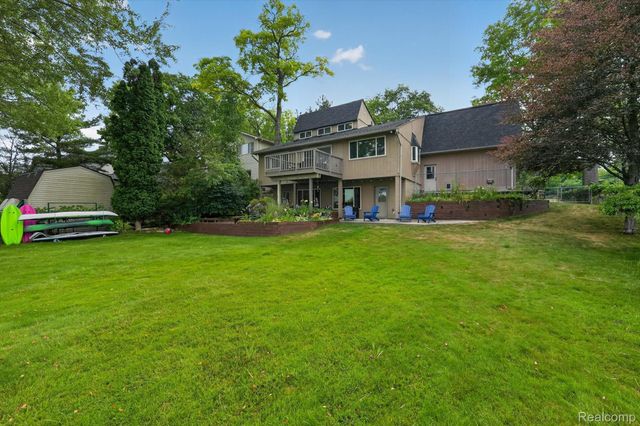 4341 Cornith Drive, Orion Charter Township, MI 48359