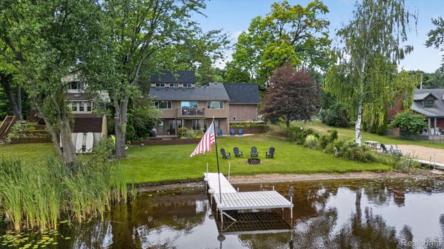 4341 Cornith Drive, Orion Charter Township, MI 48359
