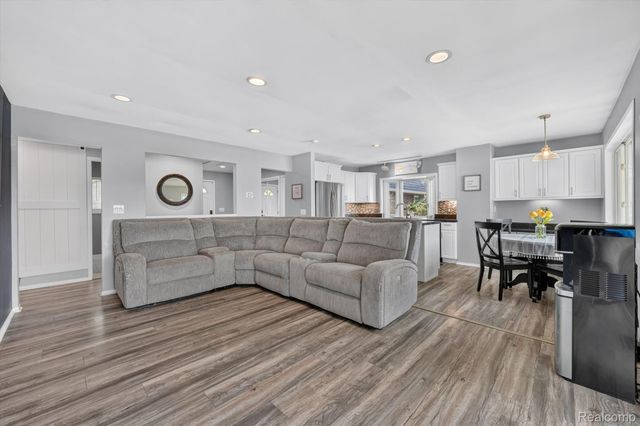 4341 Cornith Drive, Orion Charter Township, MI 48359