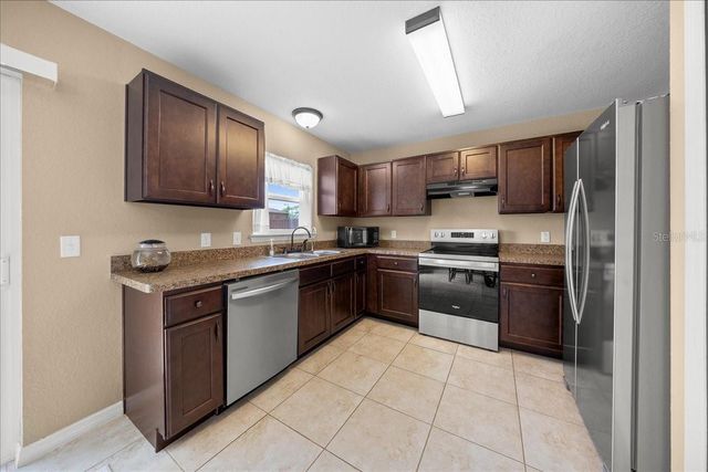176 JUNIPER LOOP CIRCLE, Ocala, FL 34480