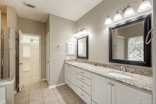 21503 Promontory Cir, San Antonio, TX 78258