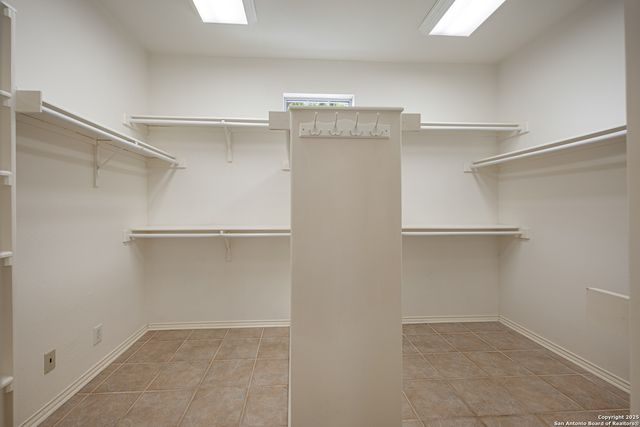 21503 Promontory Cir, San Antonio, TX 78258