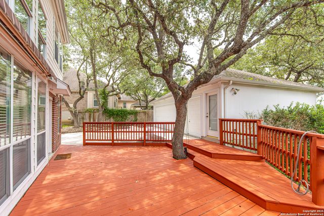 21503 Promontory Cir, San Antonio, TX 78258