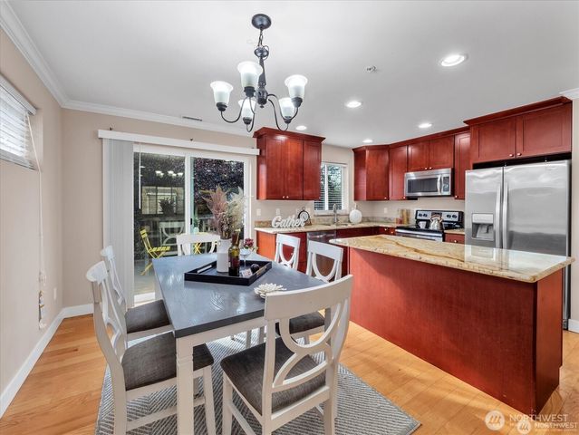 4032 152nd Place SW, Lynnwood, WA 98087