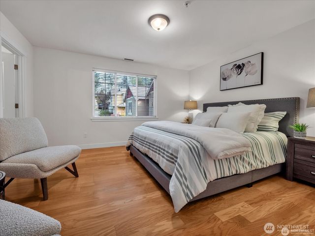 4032 152nd Place SW, Lynnwood, WA 98087