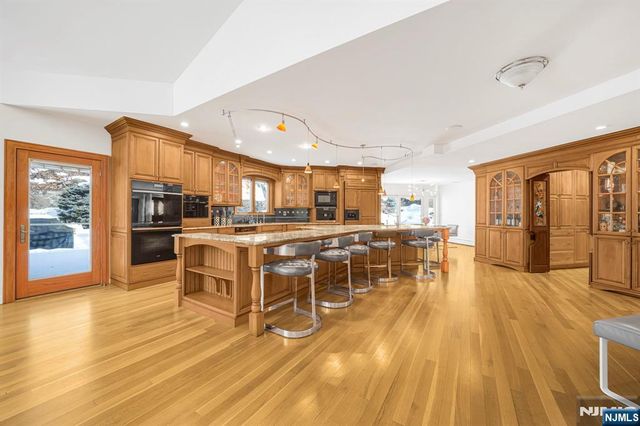 72 Stony Brook Road, Montville Township, NJ 07045