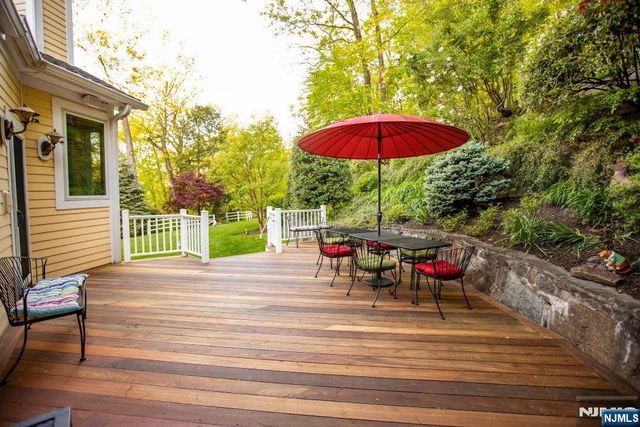 72 Stony Brook Road, Montville Township, NJ 07045