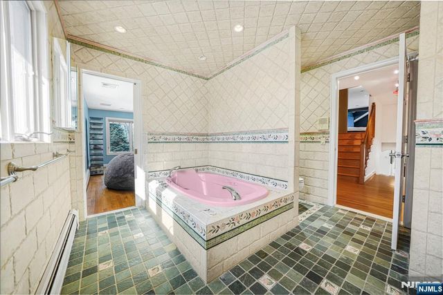 72 Stony Brook Road, Montville Township, NJ 07045