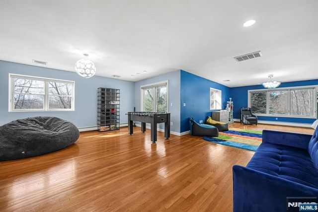 72 Stony Brook Road, Montville Township, NJ 07045