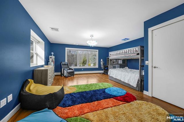 72 Stony Brook Road, Montville Township, NJ 07045