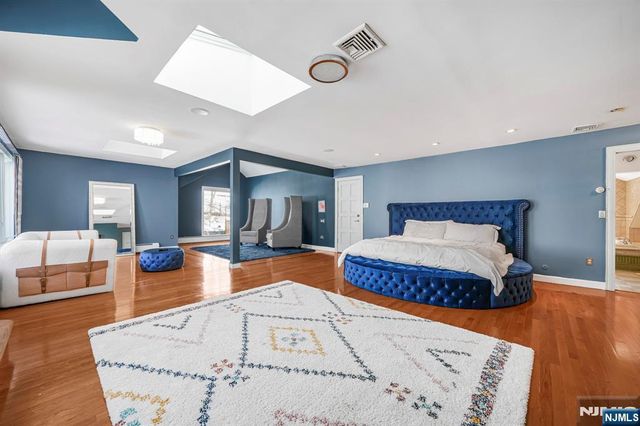 72 Stony Brook Road, Montville Township, NJ 07045