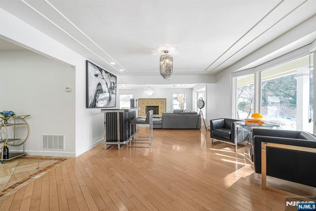 72 Stony Brook Road, Montville Township, NJ 07045