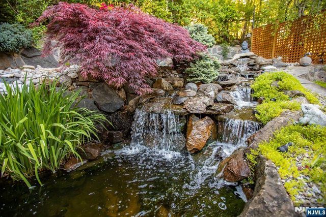 72 Stony Brook Road, Montville Township, NJ 07045