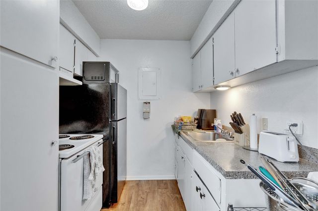 2803 Hemphill PARK B106, Austin, TX 78705