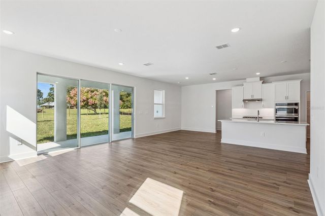 647 EMERALD GROVE DRIVE, Apopka, FL 32703