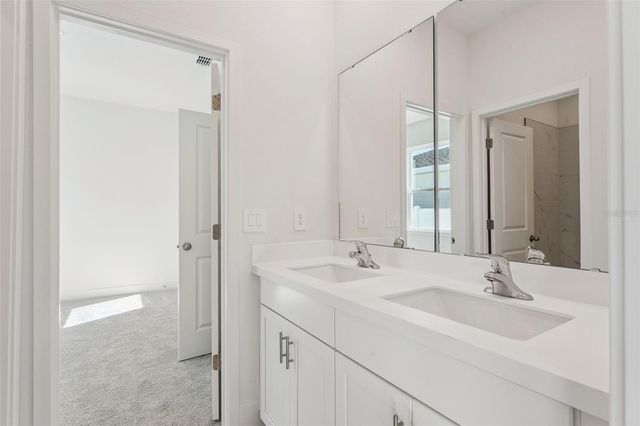 647 EMERALD GROVE DRIVE, Apopka, FL 32703