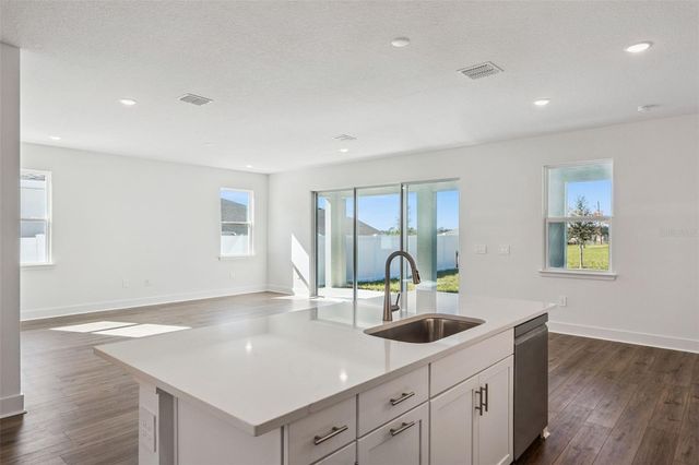 647 EMERALD GROVE DRIVE, Apopka, FL 32703