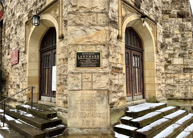 710 Mulberry St, Wilkinsburg, PA 15221