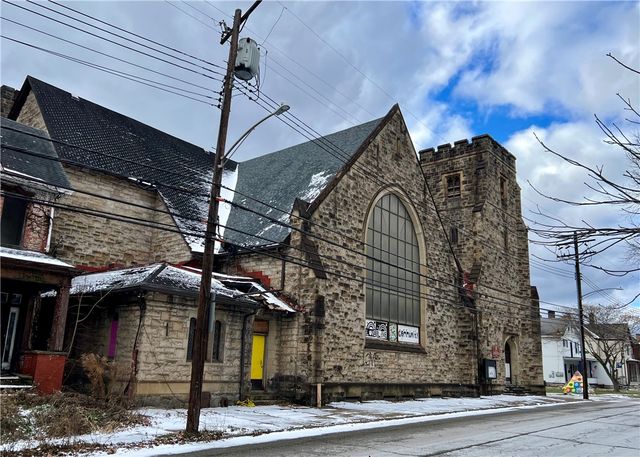 710 Mulberry St, Wilkinsburg, PA 15221