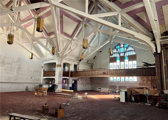 710 Mulberry St, Wilkinsburg, PA 15221