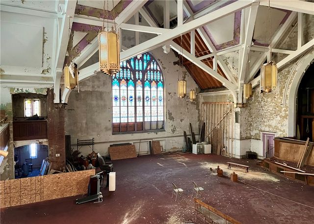 710 Mulberry St, Wilkinsburg, PA 15221