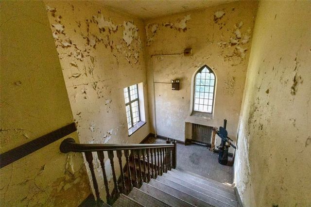 710 Mulberry St, Wilkinsburg, PA 15221