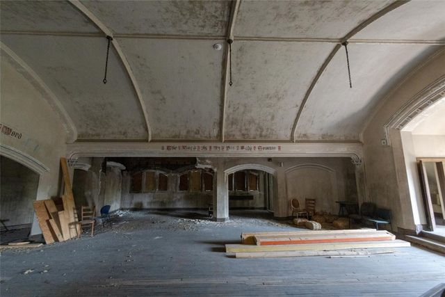 710 Mulberry St, Wilkinsburg, PA 15221