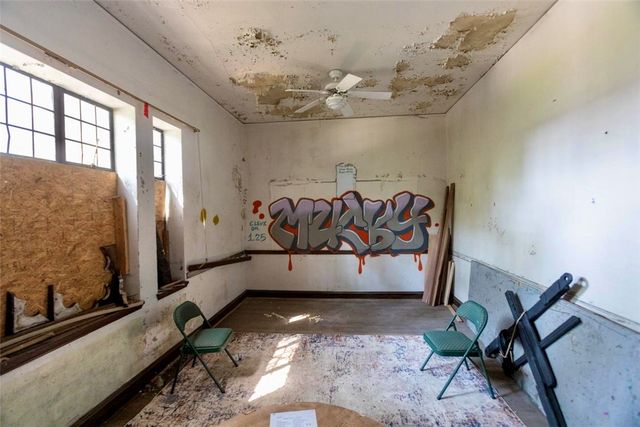 710 Mulberry St, Wilkinsburg, PA 15221