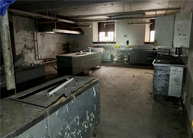 710 Mulberry St, Wilkinsburg, PA 15221