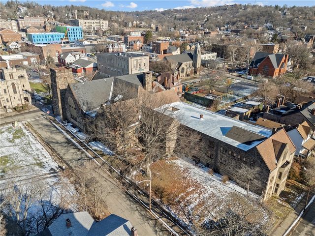 710 Mulberry St, Wilkinsburg, PA 15221