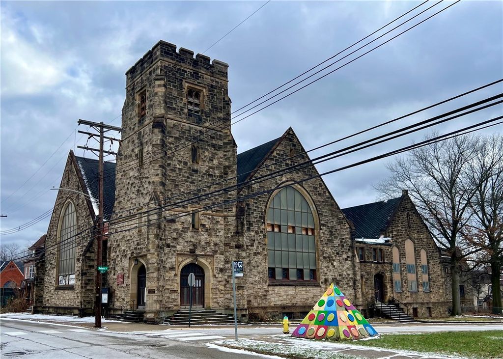 710 Mulberry St, Wilkinsburg, PA 15221