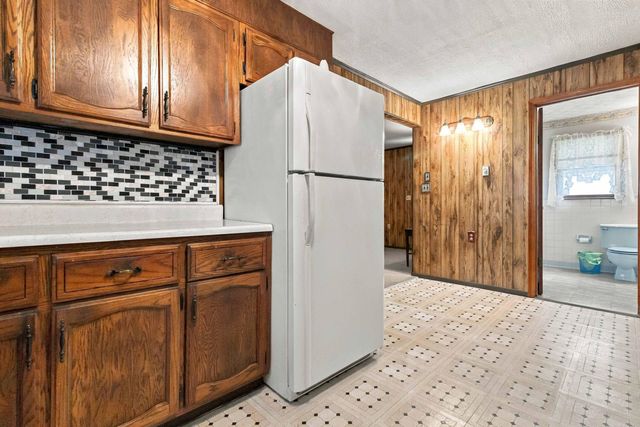 2060 U.S. 150, Stanford, KY 40484
