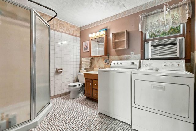 2060 U.S. 150, Stanford, KY 40484