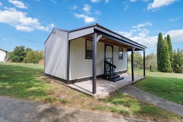 2060 U.S. 150, Stanford, KY 40484