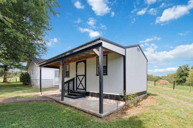 2060 U.S. 150, Stanford, KY 40484