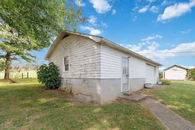 2060 U.S. 150, Stanford, KY 40484