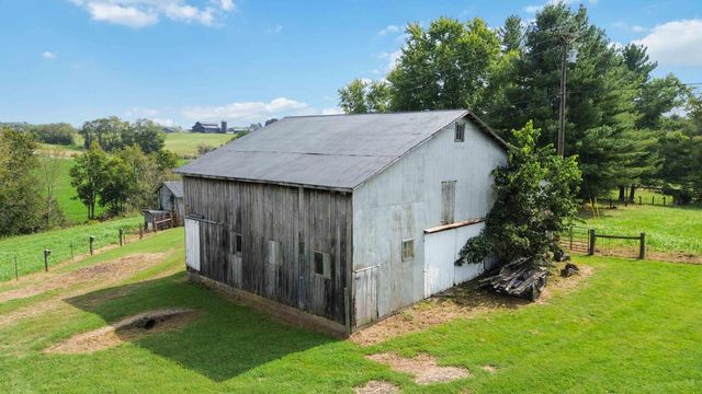 2060 U.S. 150, Stanford, KY 40484