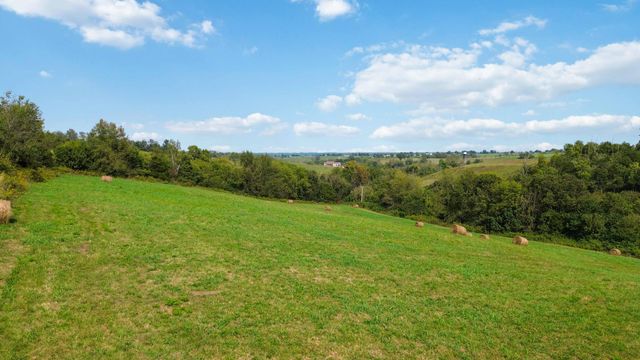 2060 U.S. 150, Stanford, KY 40484