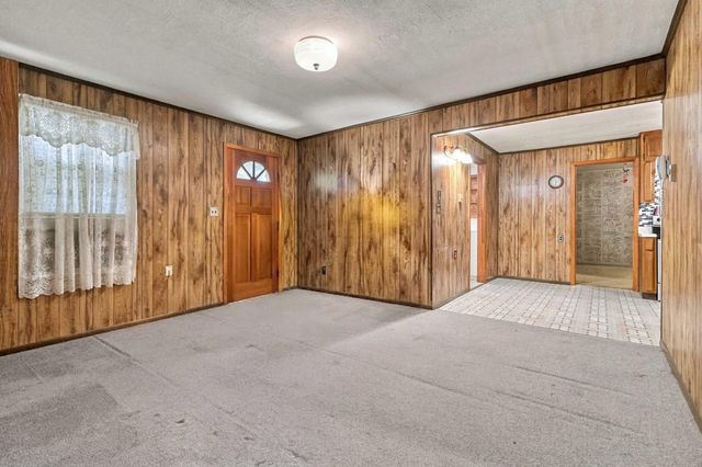 2060 U.S. 150, Stanford, KY 40484